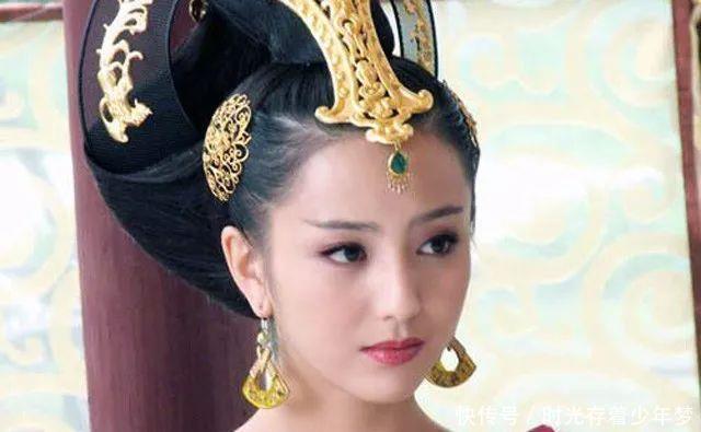 皇帝|她靠选美当上皇后，14岁母仪天下，20岁怀着身孕死于皇帝之手