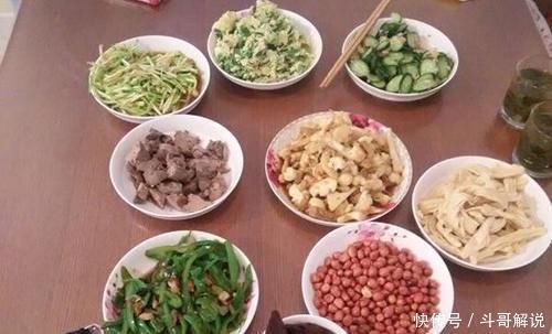 三七粉|心脑血管不好的人,经常吃三七粉,对血管好吗?需要注意什么?