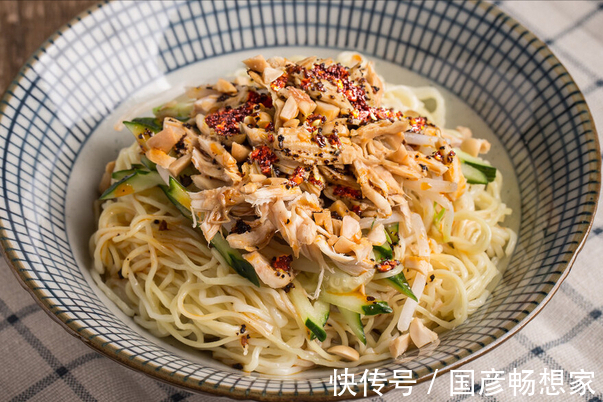 凉水|做凉面,不要再过凉水了,大厨教你一招,面条爽滑筋道,越吃越香