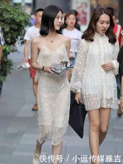 年轻|都是美女,但年轻的美跟成熟的美完全不同!