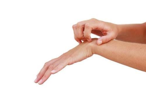 高血脂|睡觉时若有“4种”表现，或是血糖升高了，若没有，恭喜你很健康