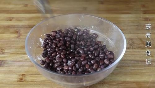 天冷了，红豆这样做最好吃，不用煮，不打豆浆，出锅全家人抢着吃