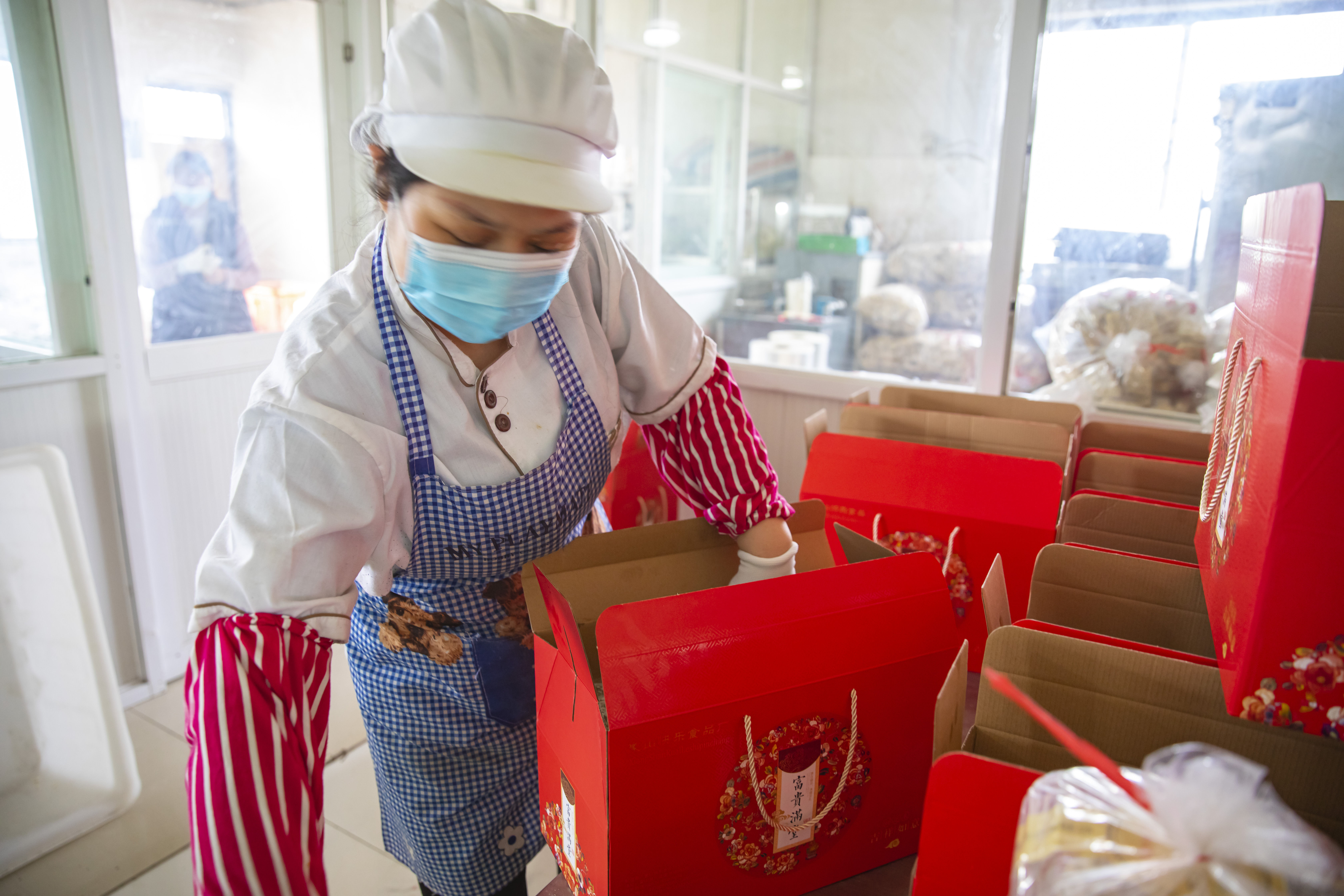 严素贞|“甜蜜事业”红红火火！虎年春节将至，象山传统美食米胖糖持续热销