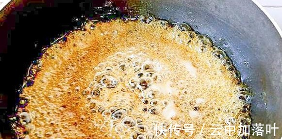 油皮|做烧饼原来这么简单,外酥里嫩咸中带甜,吃一口香掉牙,太好吃了!