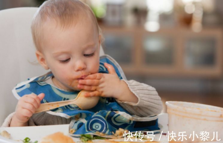 误区|照顾宝宝吃饭要避开4个误区,很多人认为是对的,实则对宝宝不好