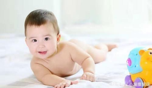 宝宝在这个月龄内就会喊妈妈，说明大脑发育得比同龄宝宝还要好