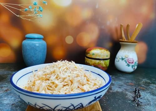 搭配|便秘就怕这蔬菜，秋天正鲜嫩，搭配有“钙库”之称的小海鲜，真鲜