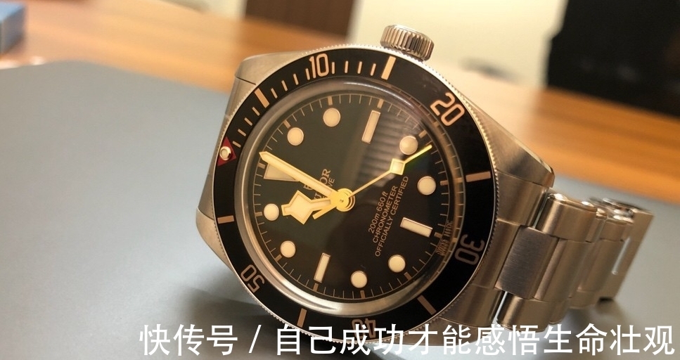 帝舵|萌新表友让我推荐几款潜水表，封顶款选择欧米茄海马300，没问题吧？