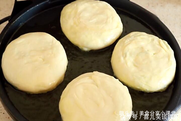 来准备|秋冬季最该吃的一个菜,1块钱买4斤,做成早餐,家人都爱吃