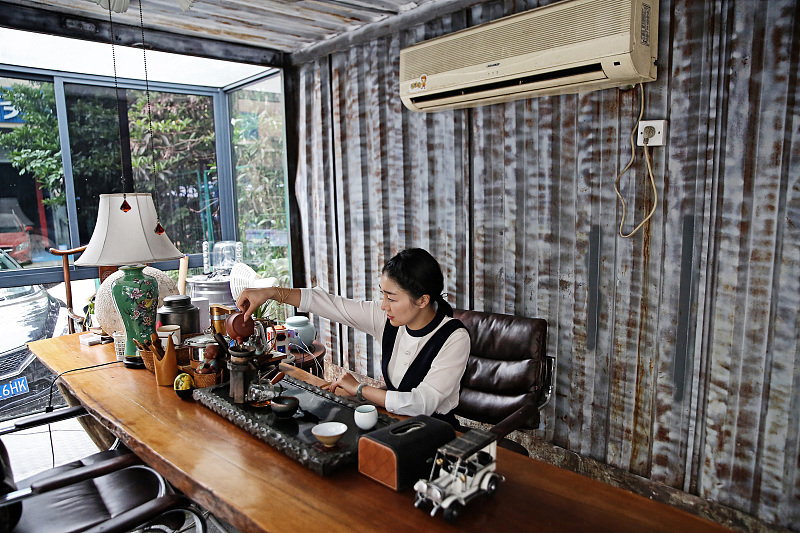 住宅|顶楼送阁楼和一楼送院子的住宅，哪一个更值得购买？内行给出答案