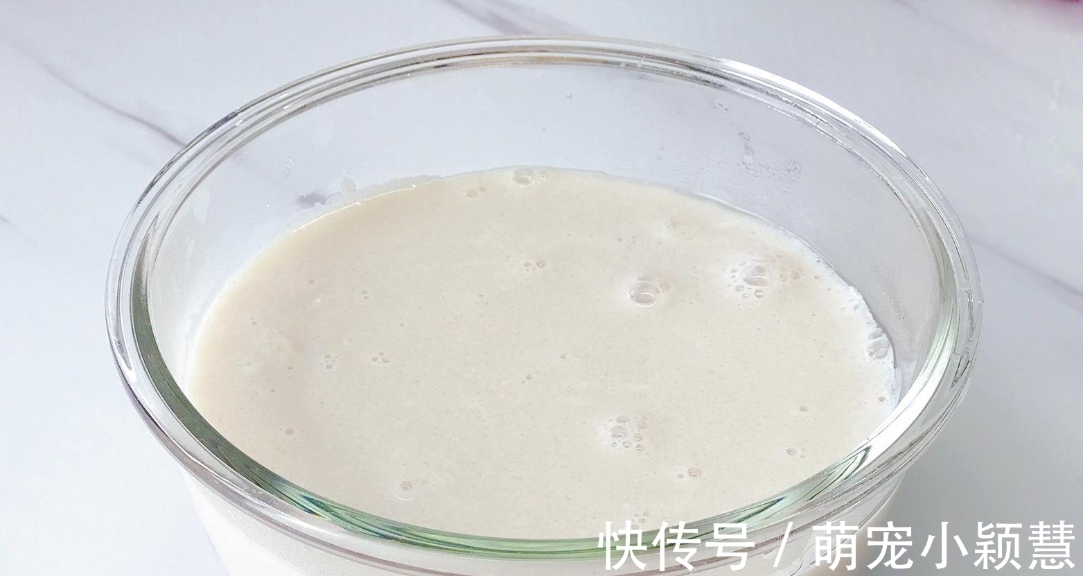 1盒牛奶1把红豆,简单易学0难度,在家做奶香红豆糕,吃1次就上瘾