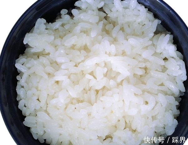 煮大米饭时,加入一把它,血管不堵塞,祛皱抗衰老,男女不可错过