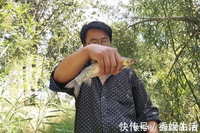 钓鱼警惕渔具“拾荒者”,小心再给你来个顺手牵羊!