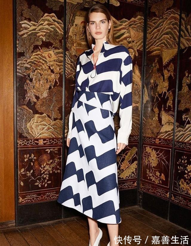 穿搭 想显高不一定要穿“恨天高”，这4款鞋子更好穿，特适合矮个女孩！