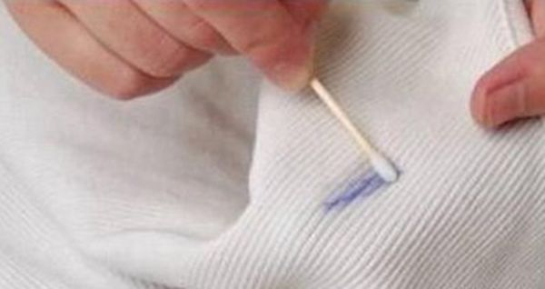 笔迹|衣服上的笔迹难清洗？试试这招
