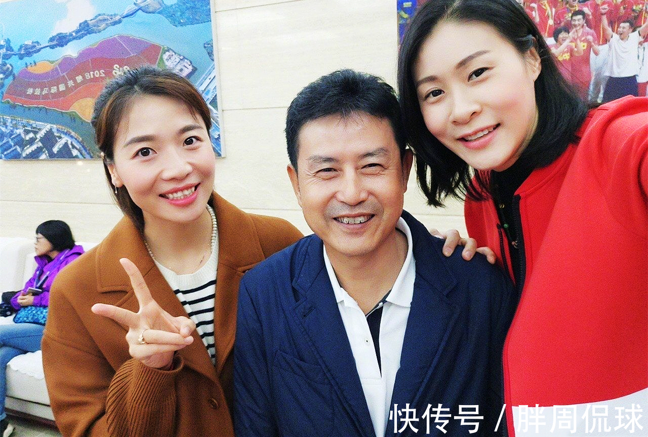 主帅|中国女排社媒更新,一细节暗示主帅将有黑马,感谢郎平陈忠和