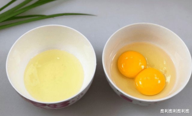 骨質疏松不可以吃雞蛋？骨科大夫：要想骨頭好，這3種食物要少吃