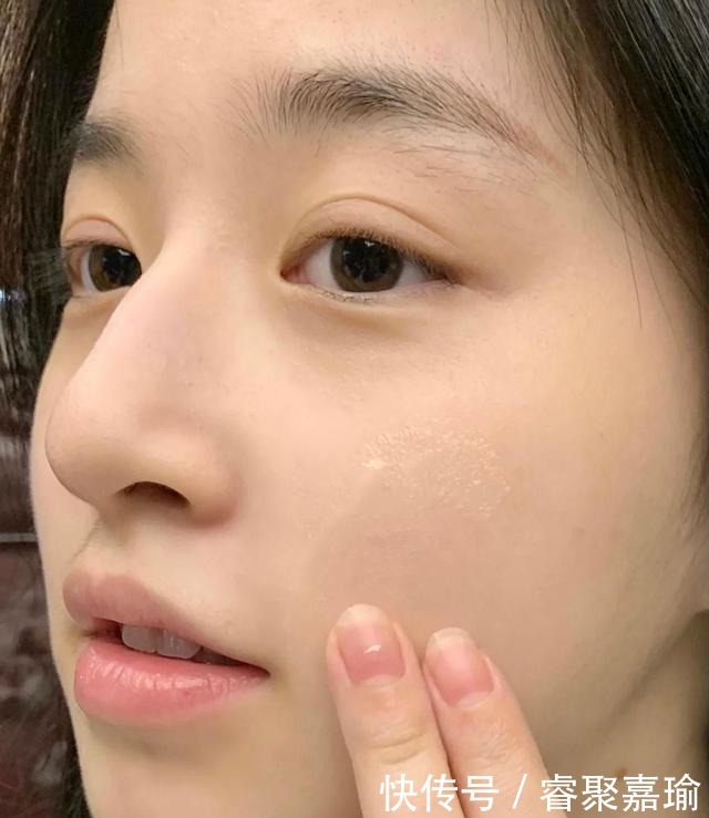 成分|美白成分你懂吗?难怪皮肤不耐受,既没改善肤色,也没淡斑,亏了