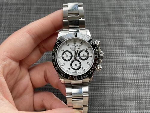 机芯|腕表改装还能这么玩！劳力士白钢迪改装成熊猫迪！