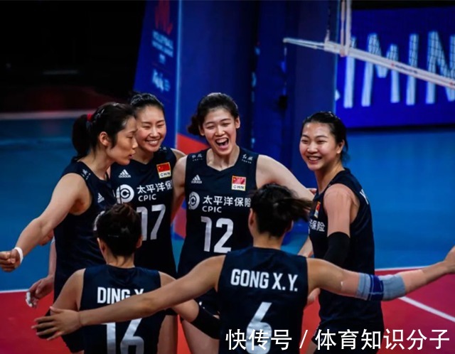 训练营|中国女排革新,想成正式队员更困难,学习美国女排,郎平说得没错