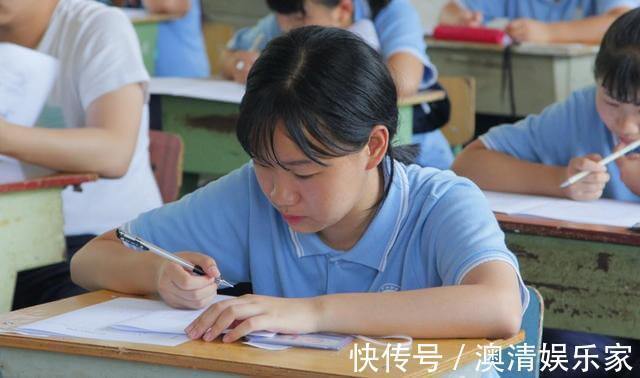 典范|14岁女儿收到情书，高情商妈妈只说了5句话，这说话水平堪称典范