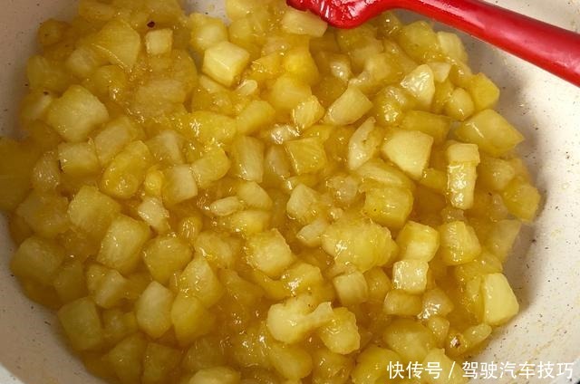 早餐,女儿和我迷上了吃它,外皮香酥,馅香甜果味足,2元钱搞定