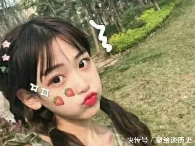 女生脸上有这3特点，天生“耐看脸”，全中异性缘爆棚