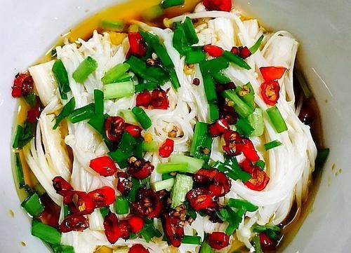  中年人都在吃3种美食，排毒养颜、延缓衰老，好处多多！