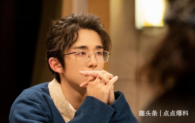 子秋 谭松韵坦言看《明侦6》,打电话向张新成要路透被拒,原因超好笑