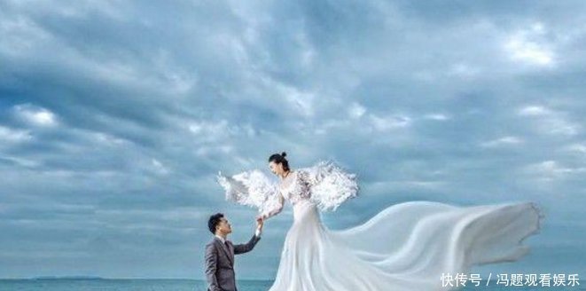 新婚情侣拍婚纱照,新娘站梯子上模仿天使下凡,看到成品后退钱!