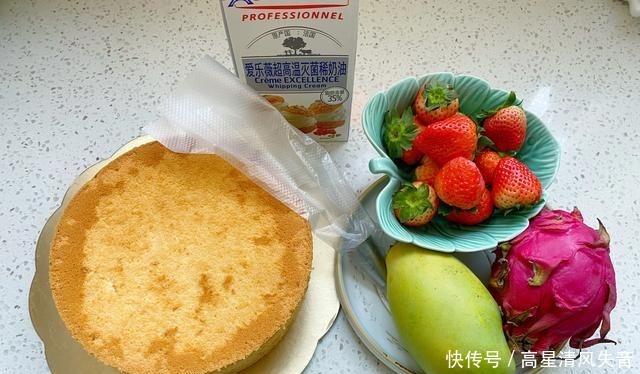 手把手教你高颜值,新年草莓裸蛋糕,无需抹面做法简单又省事