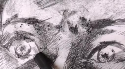 阿丽塔$美术生画了张阿丽塔肖像画,但是看到最后