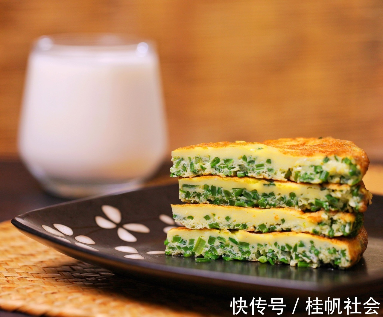 可口|韭菜梗鸡蛋饼,美味可口,简单好做