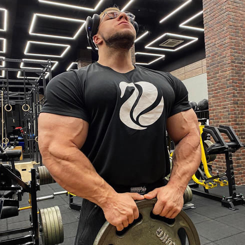 体重|23岁的俄罗斯健美巨兽,体重127公斤,一年增长10公斤纯肌肉