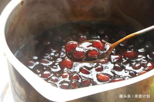 牛奶别总直接喝，在家轻松做特色美食，味道香醇可口，孩子的最爱