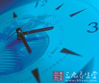 睡眠时间不足引发健康问题