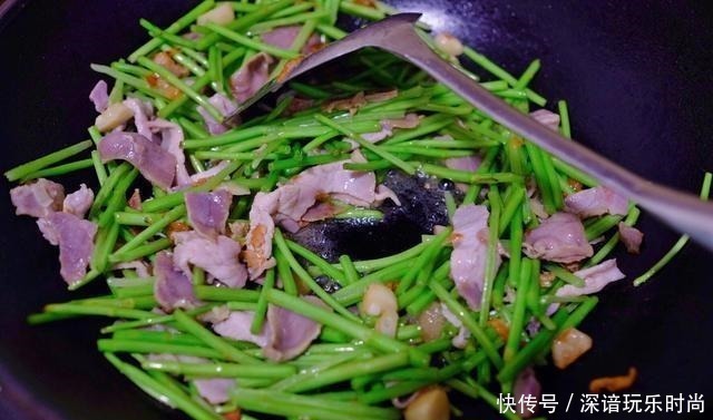 正当季|此菜不吃叶只吃梗，南方常见，就是有点贵，此时吃正当季
