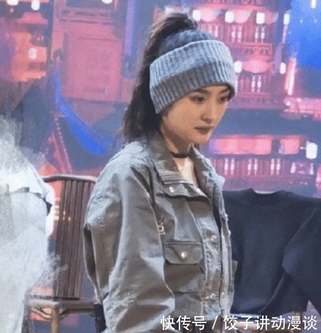 路透社|杨幂录新综艺被拍，衣服造型太酷了，无美颜下的腿围真是让人傻眼