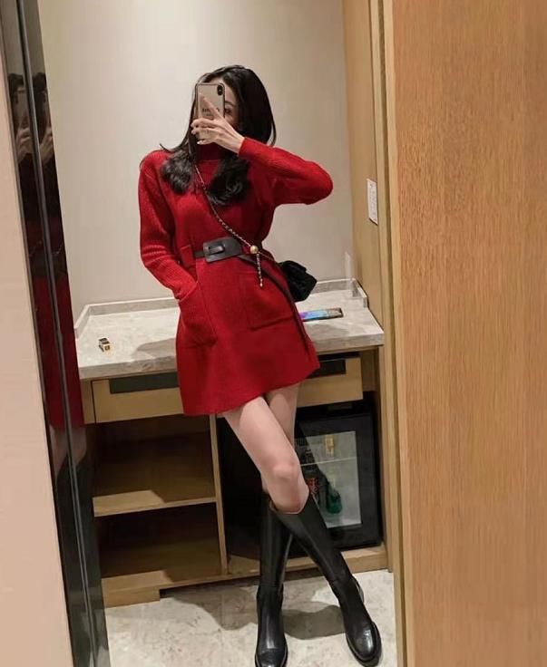 这个新年红太深得我心了！显白到爆炸，超级洋气！