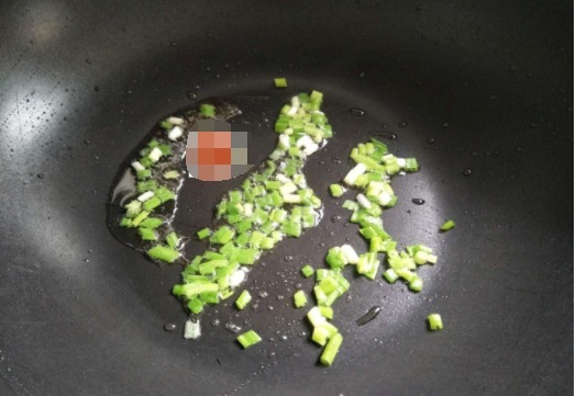 这个菜很流行,香浓绵软,做法简单,15分钟搞定,孩子喜欢极了!