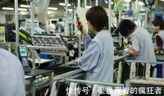 市场份额|从“民族之光”跌落神坛,联想最初远胜华为,为何走进死胡同?