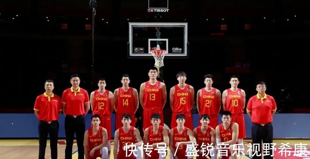 杜锋|中国男篮12人,只有他没上场!身高2米25,杜锋为何没给他机会?