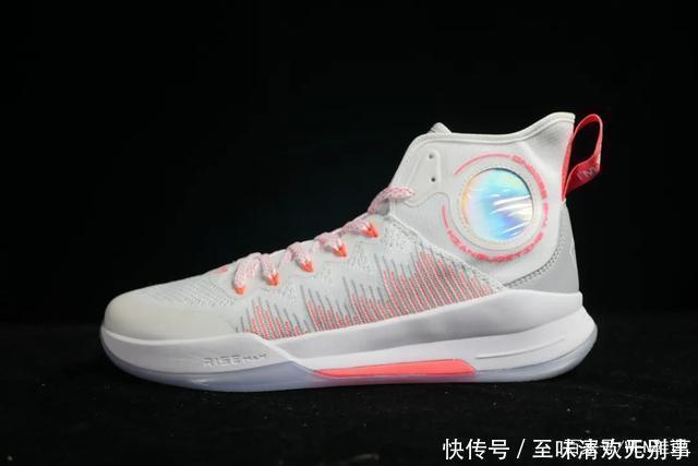 双鞋|不要因为它小众就忽视它!这双鞋堪称2020实战鞋的黑马