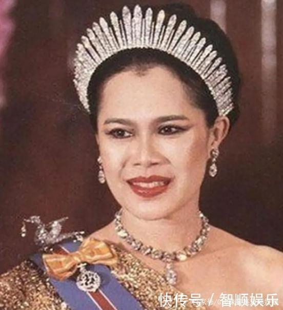 泰国皇后终于熬出头,戴上奢华首饰风光加冕,显本国首饰文化特色