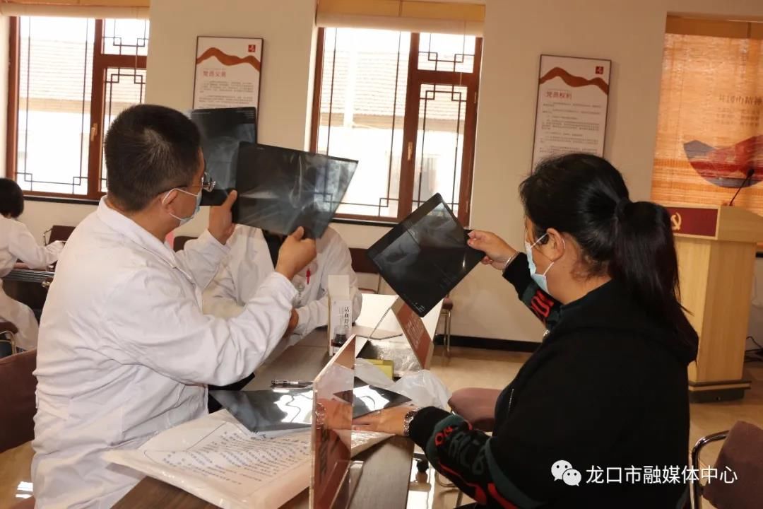 南山学院|校地联合义诊送药活动走进龙口诸由观镇