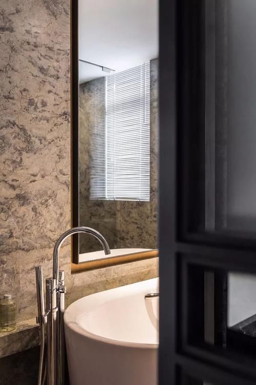 晒晒大舅子家的别墅,时尚的暗金色,真是太耀了