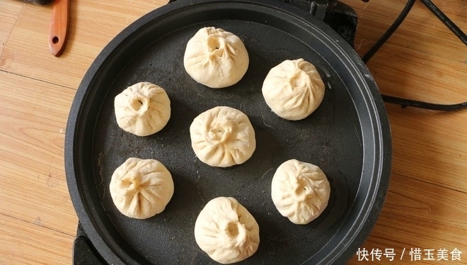 茴香|吃煎包一定要吃这个馅的,一年365天吃都不够,皮薄馅大,过瘾