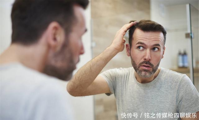 男性若出现四种“丑态”,或是在提醒你雄激素快要“见底”了