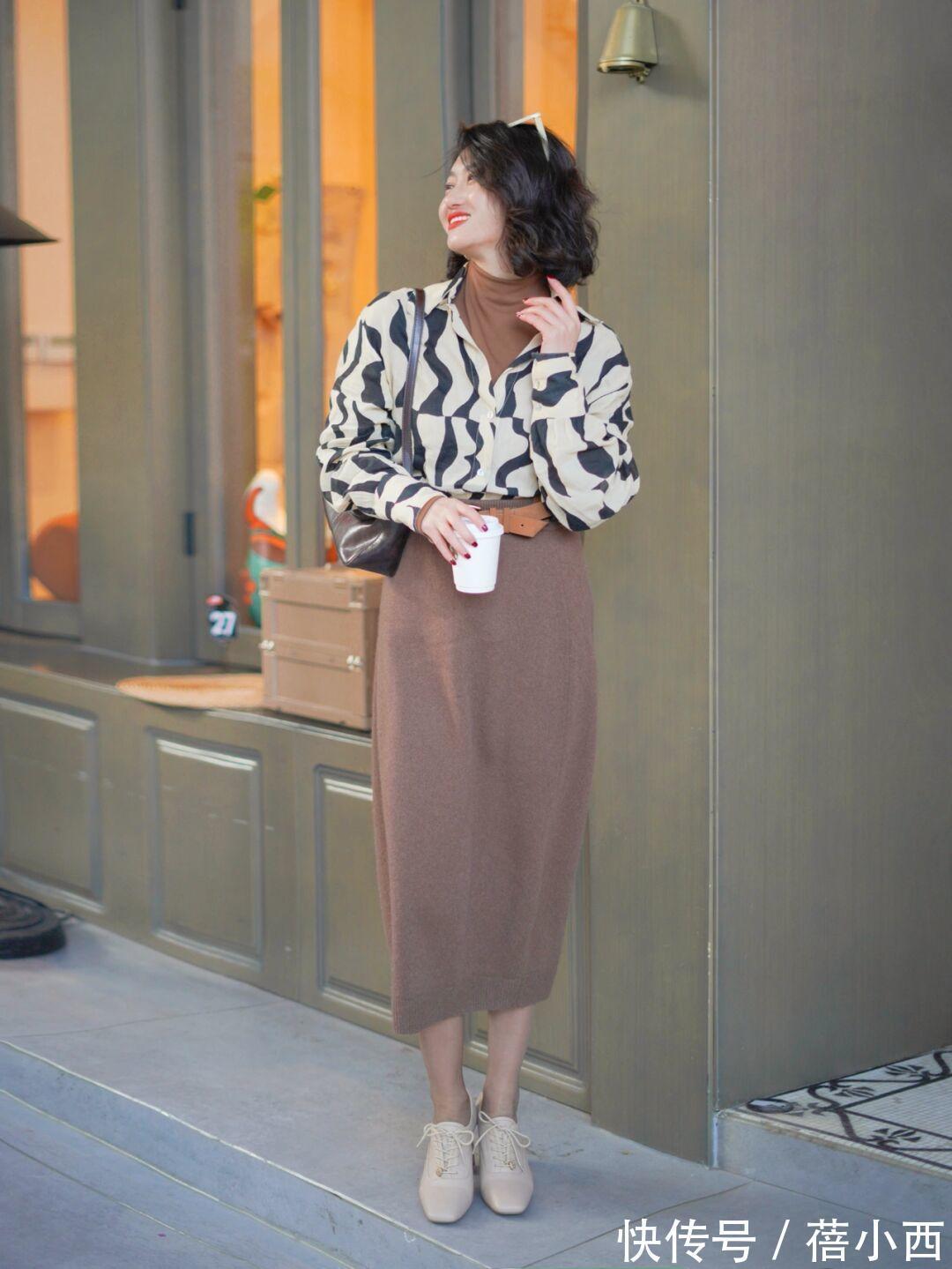 大衣|奔三奔四的女人一定要精致!冬季多穿“大地色大衣”,气质大加分