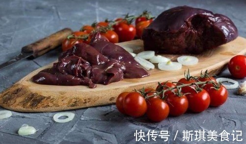 诱发|人到中年,想健康管住嘴,5样食物就算爱吃,也最好一口别碰